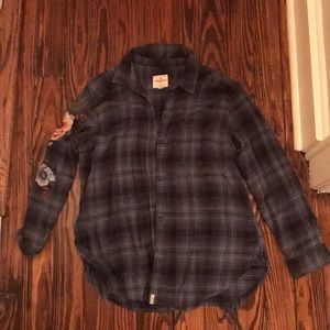 American eagle oversized embroidered plaid flannel